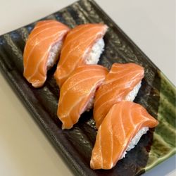 Groomer's Seafood - Bought sushi grade salmon and made nigiri at home