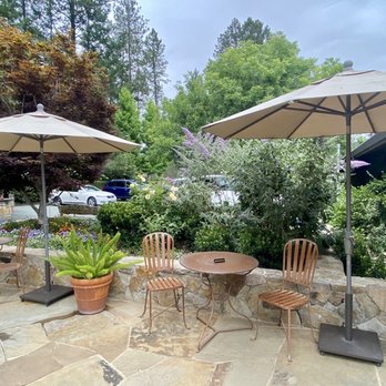 Rombauer Vineyards - Lovely patio tasting area - Wineries Near Me - St. Helena, California Rombauer Vineyards - Lovely patio tasting area - Wineries Near Me - St. Helena, California