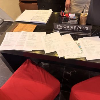 Grand Oasis Cancún - Contracts that you will follow all rules for dinner or be charged. - Hotels Near Me - Cancún, ROO