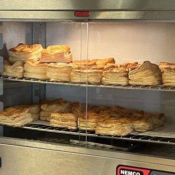 Au Coeur De Paris - Bakeries Near Me - Westminster, California Au Coeur De Paris - Bakeries Near Me - Westminster, California
