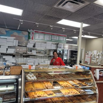 Auddino's Italian Bakery - Th Counter Area - Bakeries Near Me - Columbus, Ohio