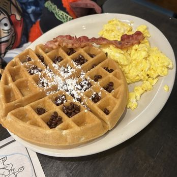 Colonial Pancake House - Chocolate chip waffles - Breakfast & Brunch Near Me - Williamsburg, Virginia
