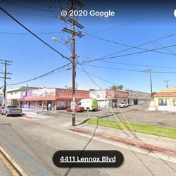 El Zorro Market - Parking