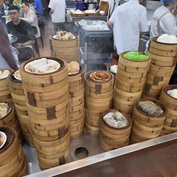 蓮香茶室 - Dim sum at the central station. - Cantonese Near Me - Hong Kong, HK