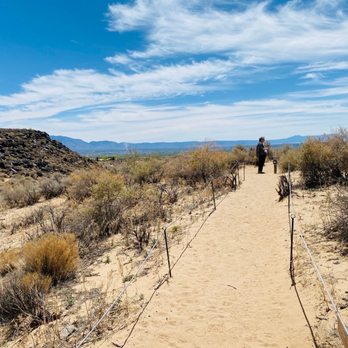 Petroglyph National Monument - Gorgeous views of the area at Piedras Marcadas - Landmarks & Historical Buildings Near Me - Albuquerque, New Mexico