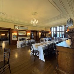 Thornewood Castle Inn & Gardens
