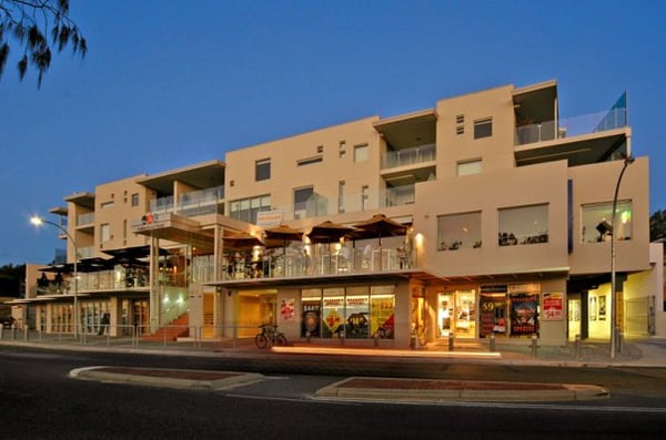 10 Oceanside Promenade by null