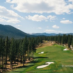 professional golf course image by anniexphoto.com