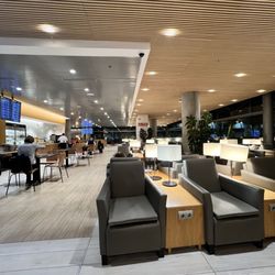 Plaza Mayor Lounge - The hall