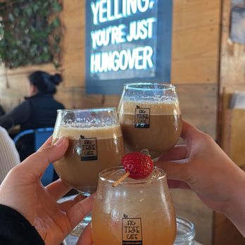 Fig Tree Cafe - Sparkling Strawberry Screwdriver and espresso martinis - Sandwiches Near Me - Pacific Beach, California