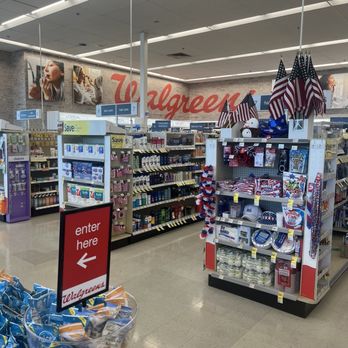 Walgreens - Interior shot - Cosmetics & Beauty Supply Near Me - Henderson, Nevada Walgreens - Interior shot - Cosmetics & Beauty Supply Near Me - Henderson, Nevada