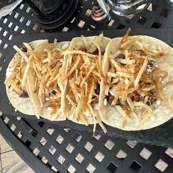 Altiro Latin Fusion - Latin American Near Me - Geneva, Illinois