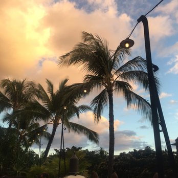 Tommy Bahama - Seafood Near Me - Kihei, Hawaii