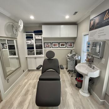 Robert Topham, MD - Dermatologists Near Me - Holladay, Utah