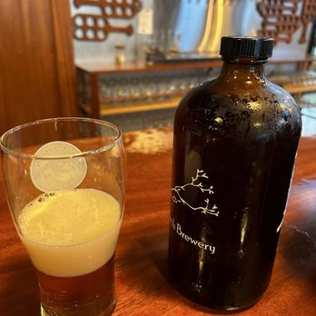 Port Town Brewery - Belgian tripel - Brewpubs Near Me - San Pedro, California