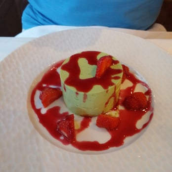 Restaurant de la Tour - Pistachio mousse with berries - French Near Me - Paris, 75 Restaurant de la Tour - Pistachio mousse with berries - French Near Me - Paris, 75