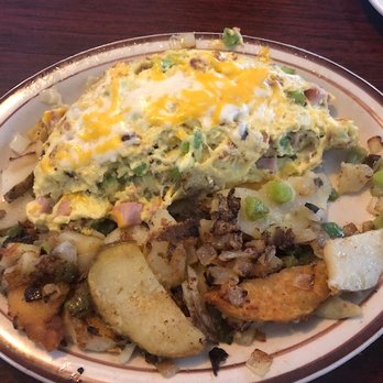 Waffle Cafe - Denver Omelette with Country Potatoes - Huge portion - Breakfast & Brunch Near Me - Manteca, California
