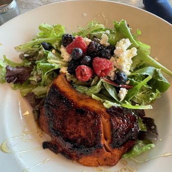 Salty’s at the SEA - Lavender Honey Salmon salad w/King Salmon - Seafood Near Me - Seattle, Washington