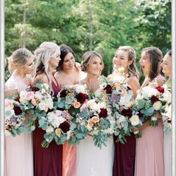 The Flower Tree - Bride, bridesmaids and their beautiful bouquets.