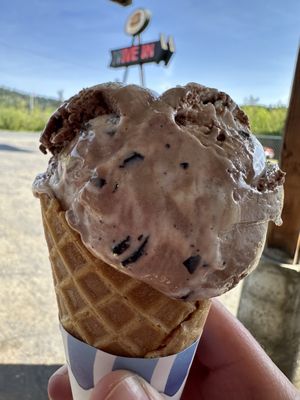 K & R Drive-Inn by null