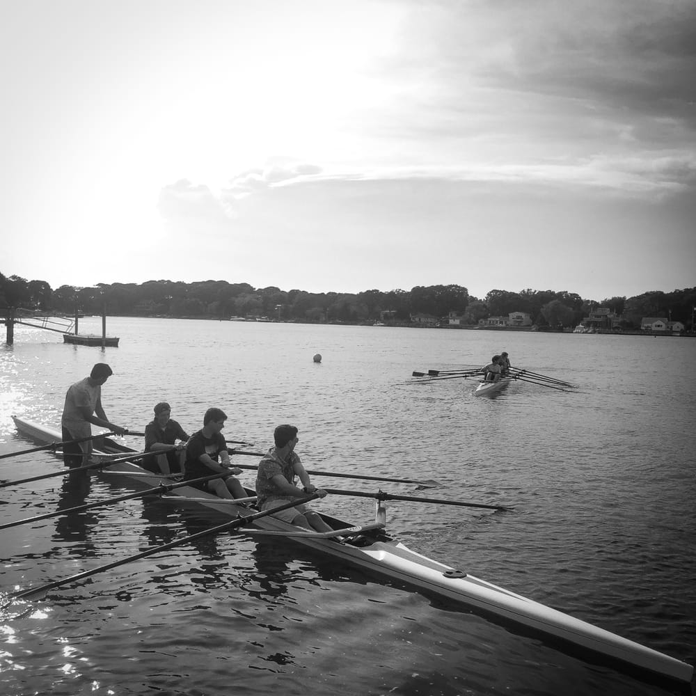 Sag Harbor Community Rowing Logo
