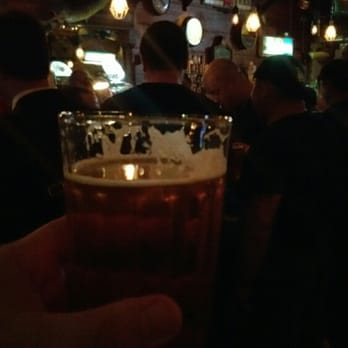 Glendale Tap - Drinking a Ballast point grunion pale ale! - Beer Bar Near Me - Glendale, California Glendale Tap - Drinking a Ballast point grunion pale ale! - Beer Bar Near Me - Glendale, California