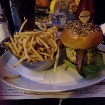 Deville Dinerbar - Diners Near Me - Montreal, Quebec