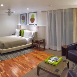 Ocean Point Inn - Modern Guest Suites