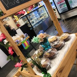julianas italian bakery - Pound cake display