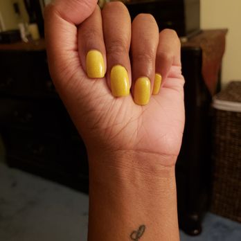Nail Paradise - Yellow powder gel with sparkles - Massage Near Me - Thornwood, New York Nail Paradise - Yellow powder gel with sparkles - Massage Near Me - Thornwood, New York