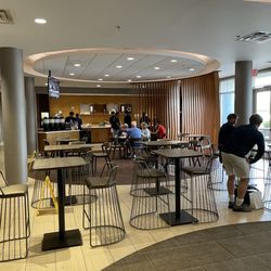 SpringHill Suites Huntsville Downtown - Lobby and dining area inside the Springhill Suites