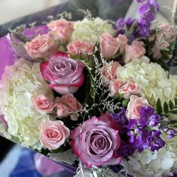 Enchanted Florist - Flower Bouquet