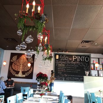 Pinto Thai Ramona - Inside - Thai Near Me - Ramona, California