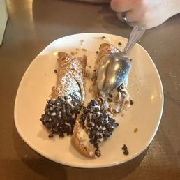 Our cannolis for desert.