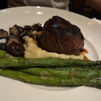 Seasons 52 - Wood - Grilled Filet Mignon - New American Near Me - Phoenix, Arizona