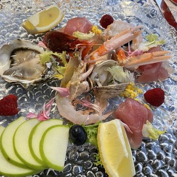 Le Grazie - Raw seafood plate - Pizza Near Me - Sorrento, NA Le Grazie - Raw seafood plate - Pizza Near Me - Sorrento, NA