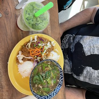 CheBogz - Chicken Tinga - Filipino Near Me - Seattle, Washington CheBogz - Chicken Tinga - Filipino Near Me - Seattle, Washington