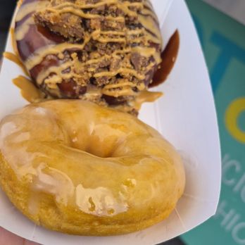 Donna's Delicious Dozen - Donuts Near Me - Columbus, Ohio