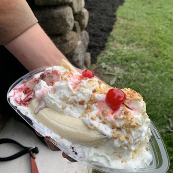 Teddys Ice Cream and Grill - Banana split with all the fixings, so good! - Ice Cream & Frozen Yogurt Near Me - Bloomingdale, New York Teddys Ice Cream and Grill - Banana split with all the fixings, so good! - Ice Cream & Frozen Yogurt Near Me - Bloomingdale, New York