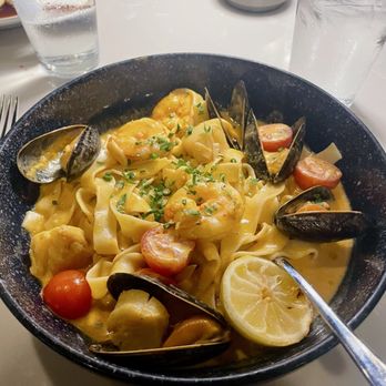Jessica's Restaurant - Fettucini Seafood - Italian Near Me - Fanwood, New Jersey