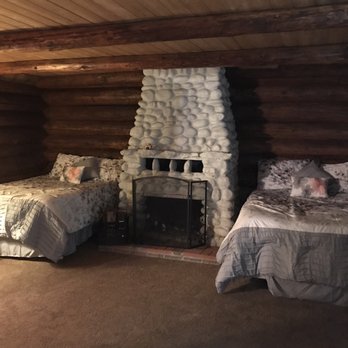 Gateway Inn - Cabin 9 set up - Guest Houses Near Me - Ashford, Washington