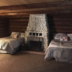 Gateway Inn - Cabin 9 set up