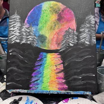 Pinot's Palette - Paint & Sip Near Me - Fishkill, New York