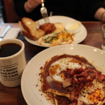 Holybelly 19 - The pancakes with bacon and fried eggs. - Breakfast & Brunch Near Me - Paris, 75