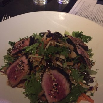 Yard House - Ahi Crunchy Salad-Excellent! - Bars Near Me - Westlake, Ohio