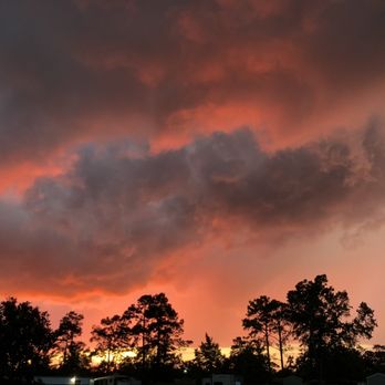 Paradise RV Parks - Louisiana sunsets - RV Parks Near Me - Moss Bluff, Louisiana