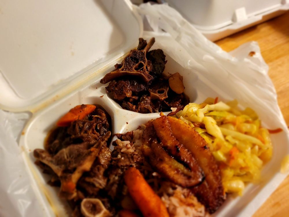 Cool Runnings Jamaican Food Truck Logo
