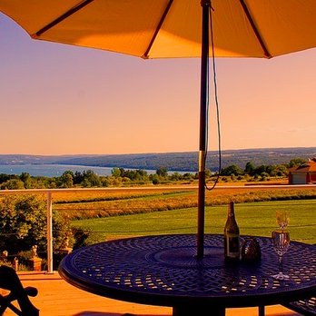 Cayuga Lake Inn - Tuscan Collection, with balconies and "Under the Stars" hot tub. - Bed & Breakfast Near Me - Ithaca, New York