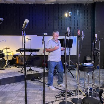 West Central Technical College - Instructor presenting microphone techniques class - Colleges & Universities Near Me - Newnan, Georgia West Central Technical College - Instructor presenting microphone techniques class - Colleges & Universities Near Me - Newnan, Georgia