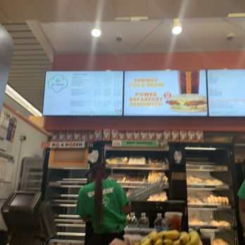 Dunkin - Dunkin - Donuts Near Me - Chicago, Illinois Dunkin - Dunkin - Donuts Near Me - Chicago, Illinois